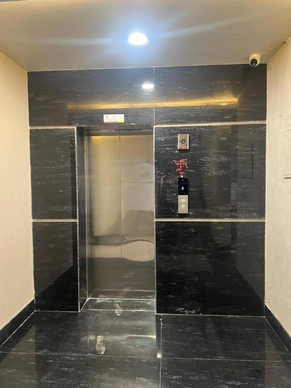 The Blue Vista Hotel Greater Noida Luaran gambar