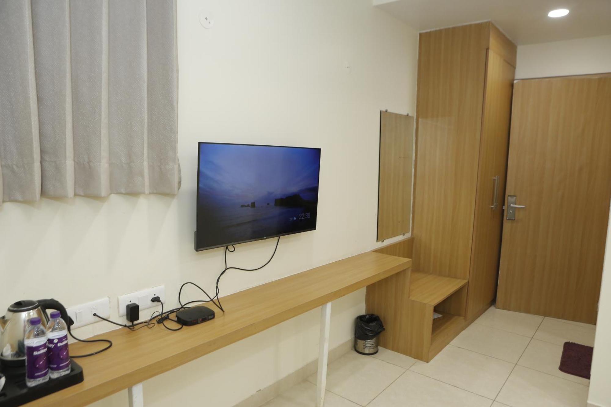 The Blue Vista Hotel Greater Noida Luaran gambar