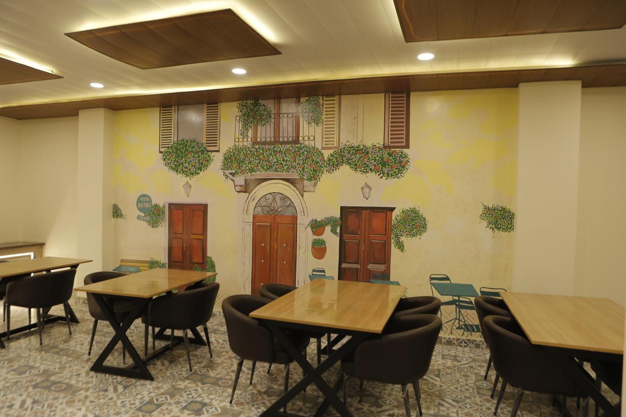 The Blue Vista Hotel Greater Noida Luaran gambar