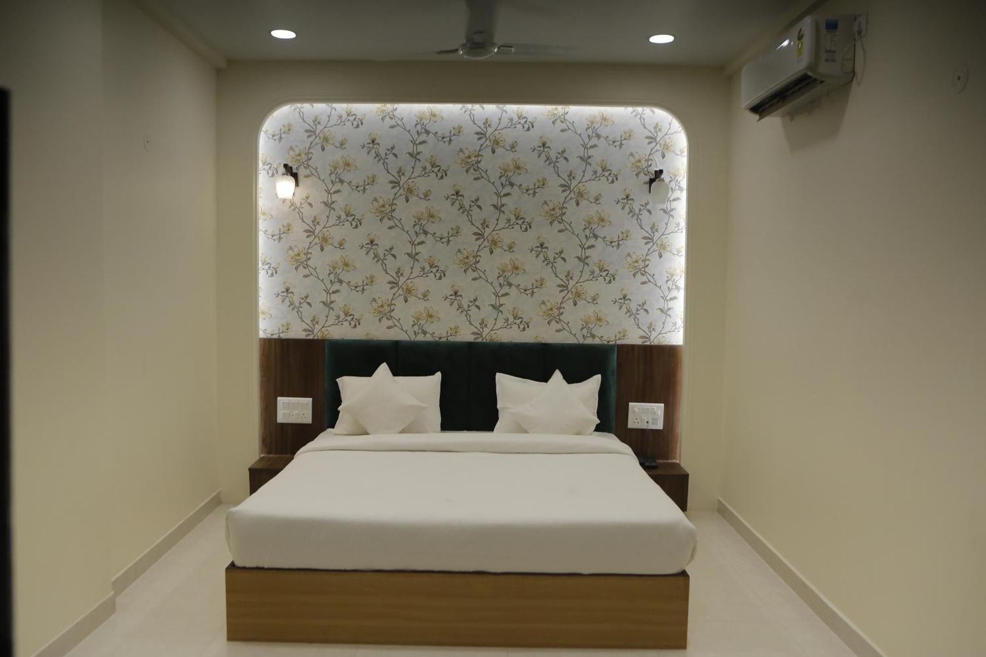 The Blue Vista Hotel Greater Noida Luaran gambar